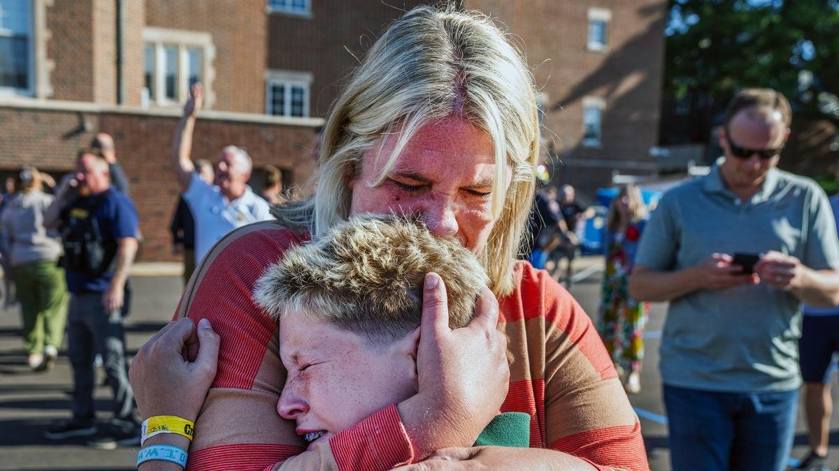 All 14 injured kids expected to survive after shooting at Minneapolis Catholic school