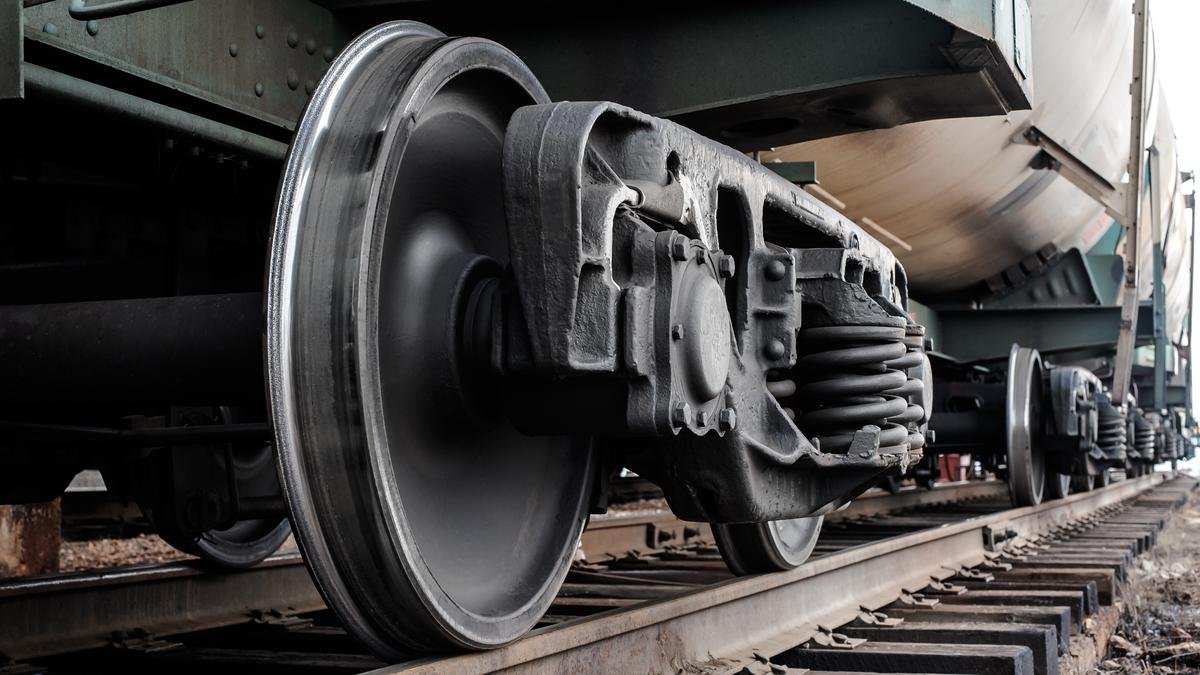 Coaches of passenger train derail in Pakistan, at least 30 injured