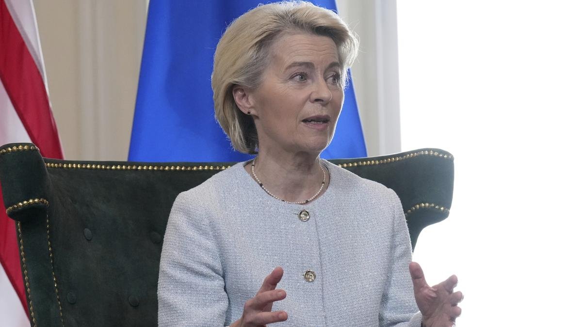 EU Chief's texts to pharma boss during pandemic were likely erased, say media reports
