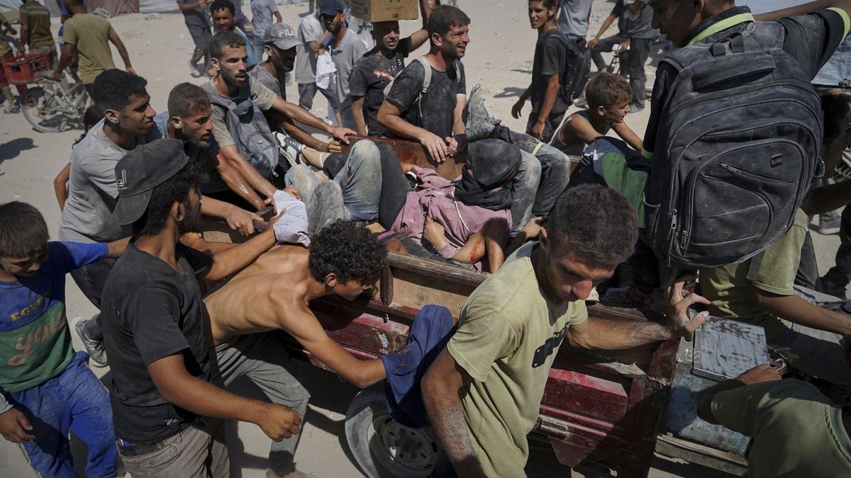 Germany says 'very insufficient' aid entering Gaza