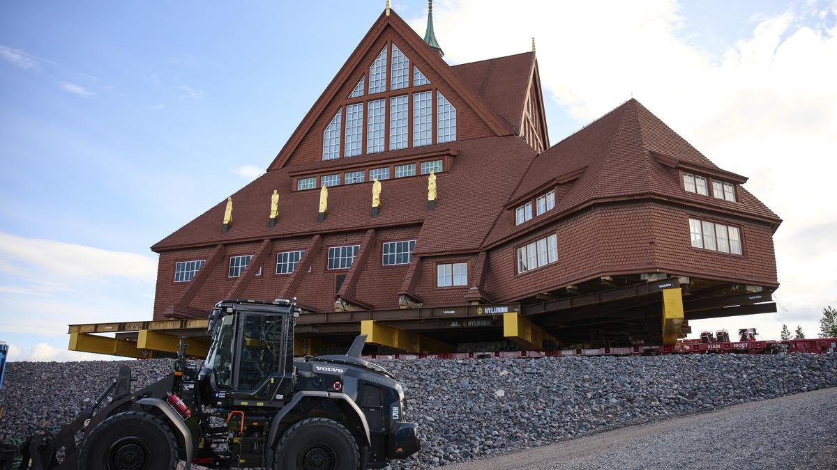 Historic Swedish church arrives at new home after two-day journey