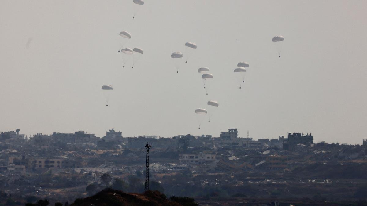 Netanyahu floats 'allowing' Palestinians out of Gaza as mediators renew truce push