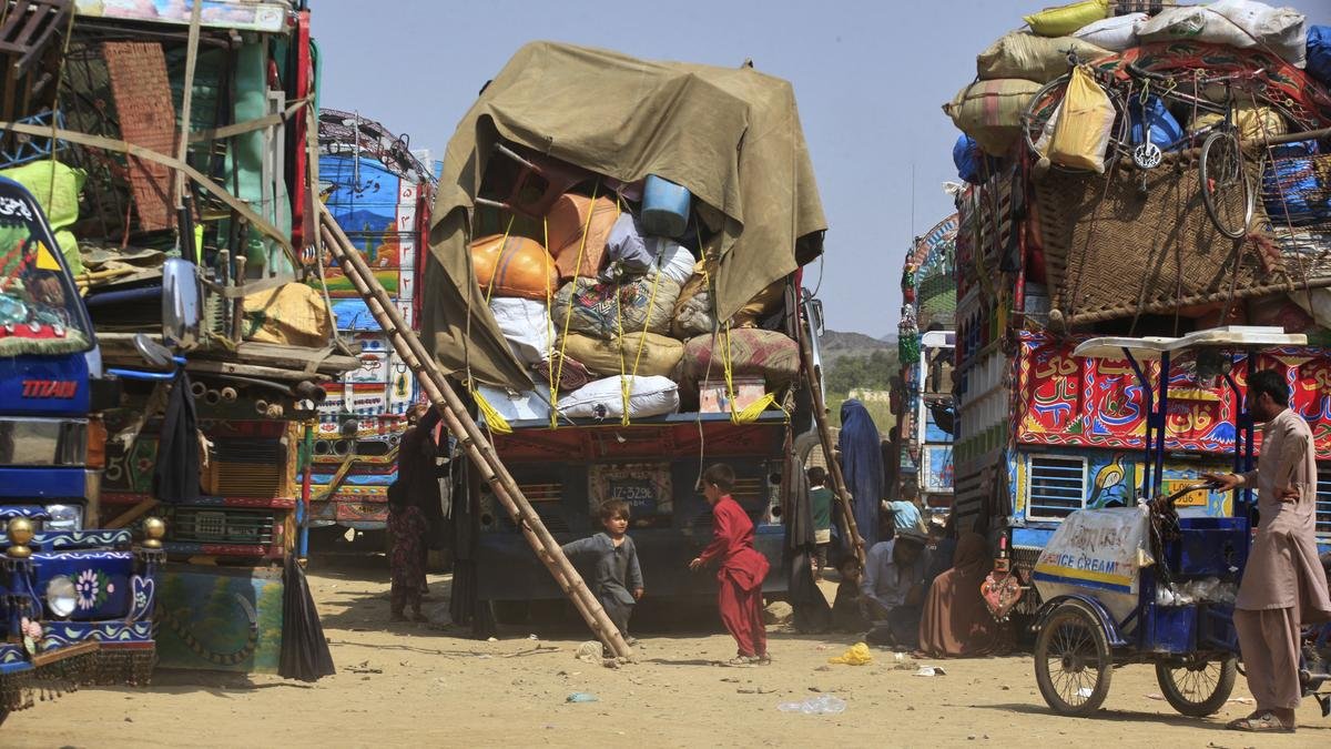 Pakistan to repatriate over 1.3 million Afghans with PoR cards from Sept. 1
