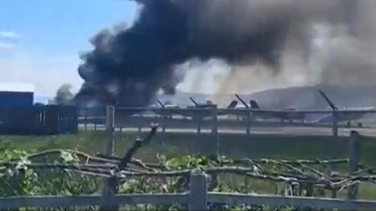 Plane crashes into parked aircraft while landing at Montana airport, sparking fire