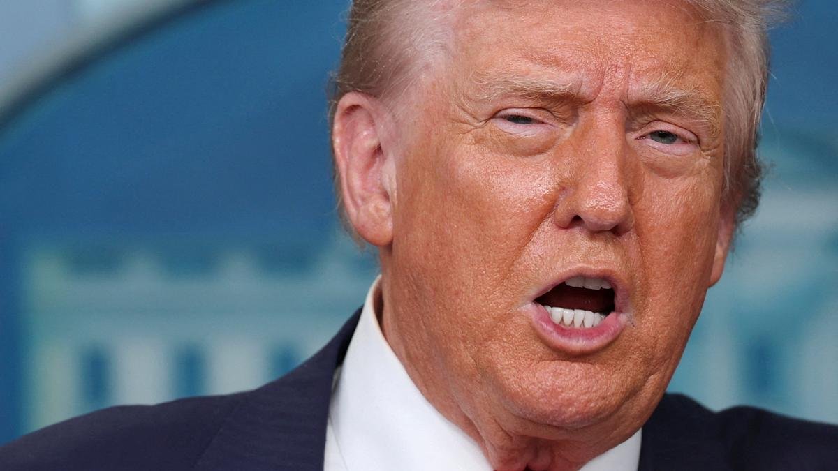 Trump meets with Intel CEO after demanding he resign