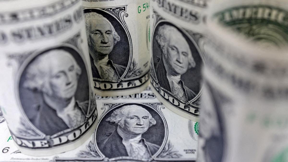 U.S. national debt reaches record $37 trillion