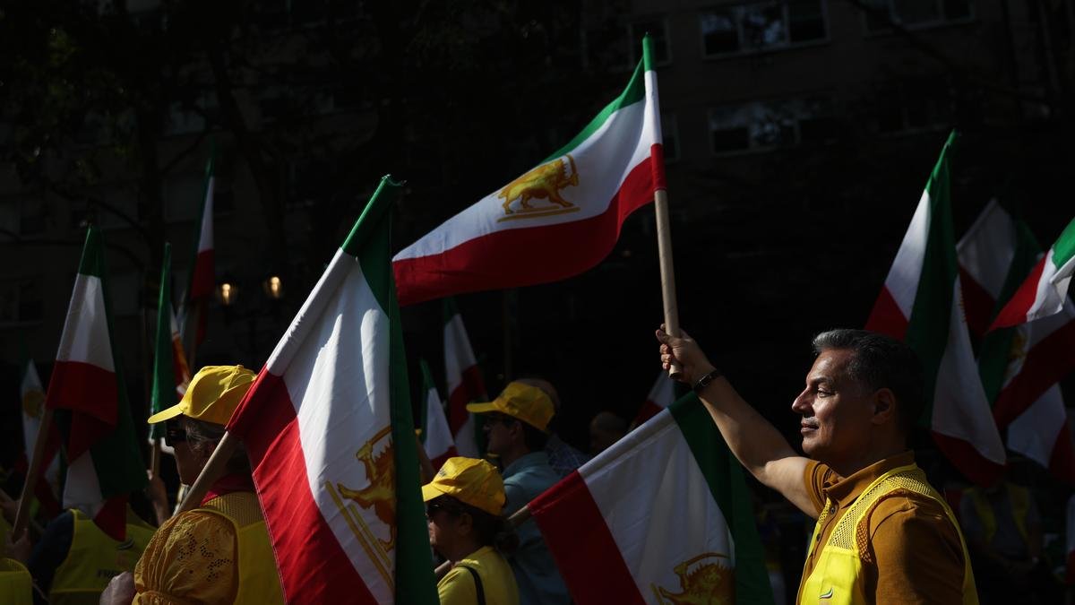 120 Iranians detained in U.S. for entering country illegally to be returned to Iran: report