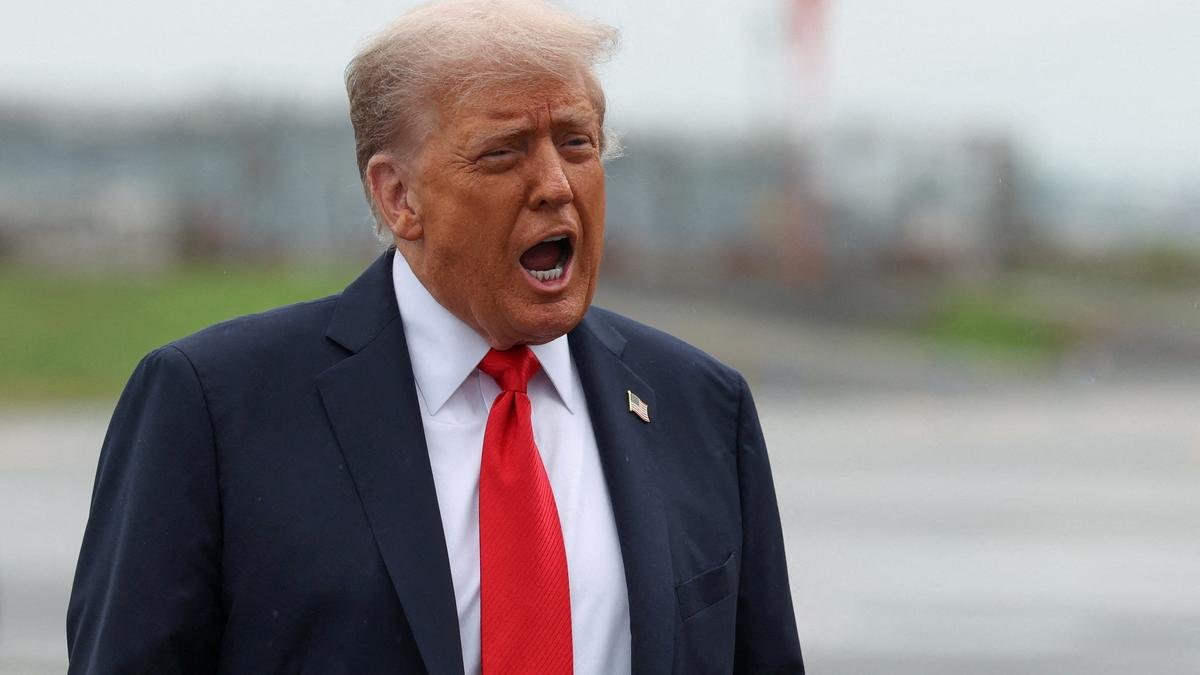 Trump issues 'last warning' to Hamas over hostages